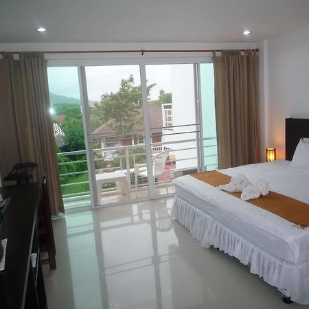 Baan Oui Phuket Guest House Nai Harn Zewnętrze zdjęcie