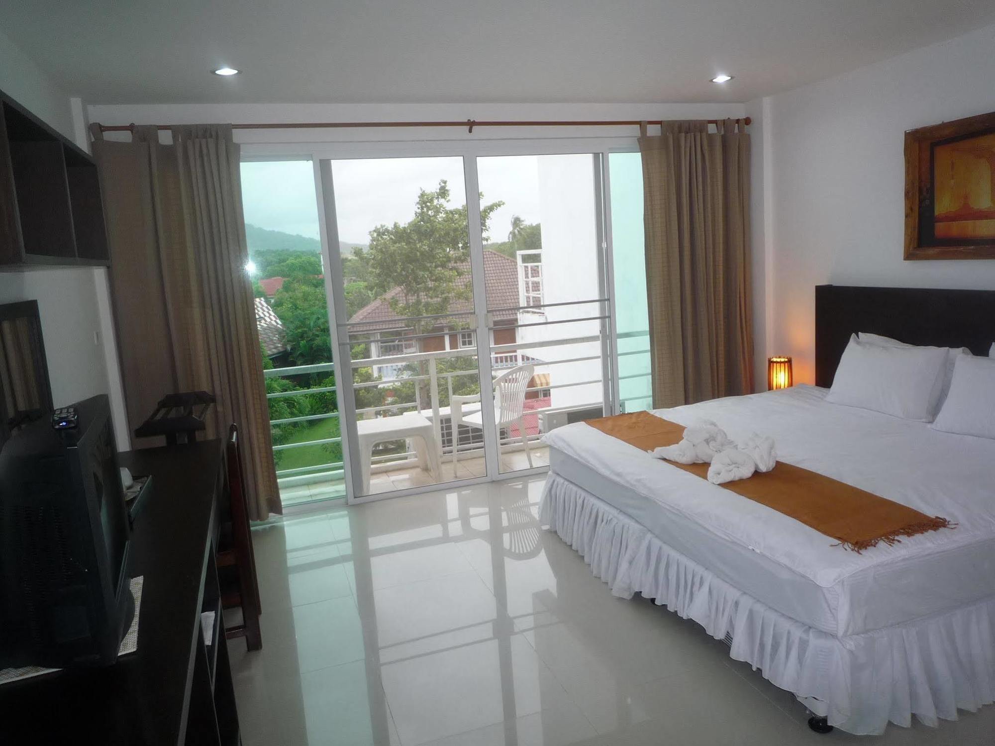 Baan Oui Phuket Guest House Nai Harn Zewnętrze zdjęcie